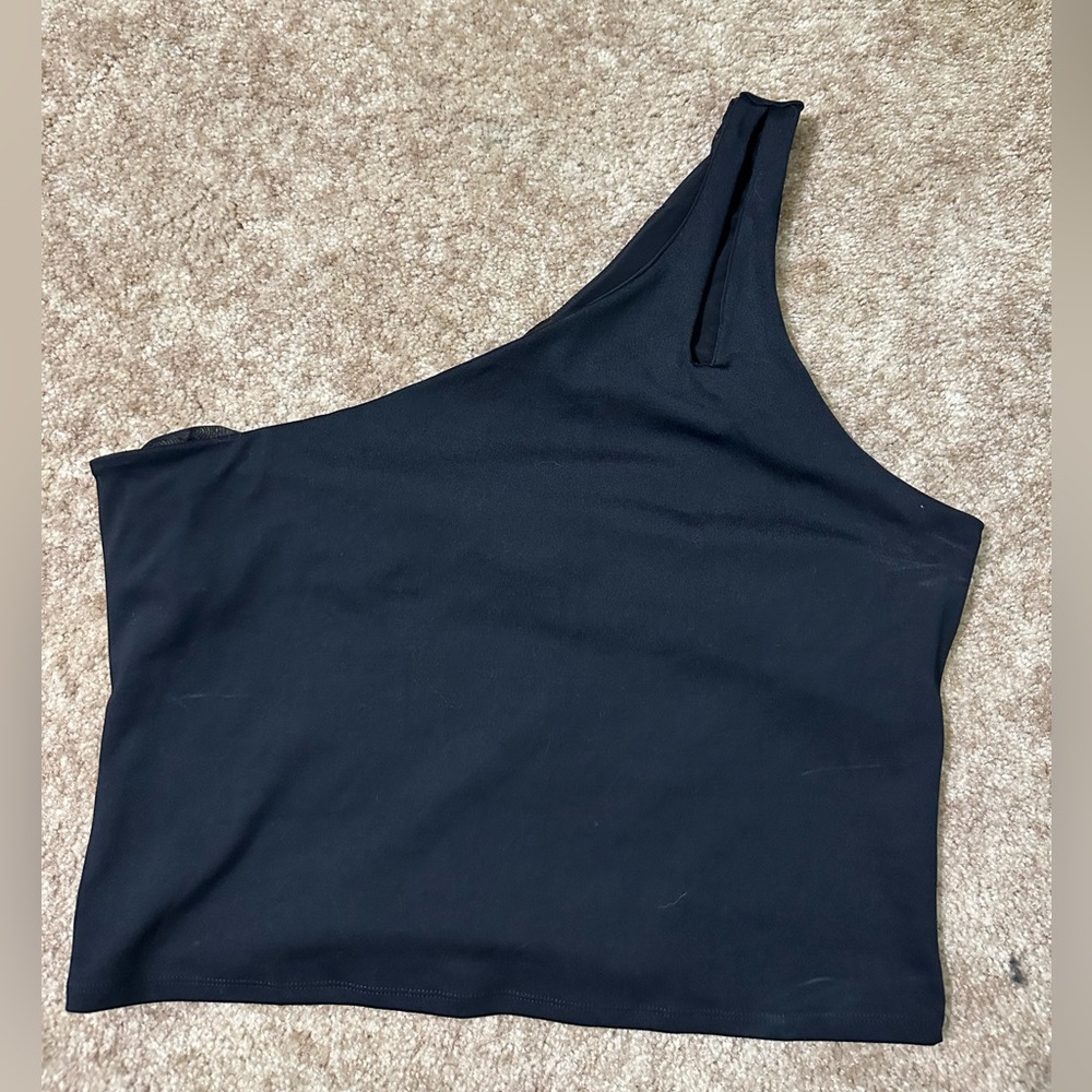 On Point one shoulder top
